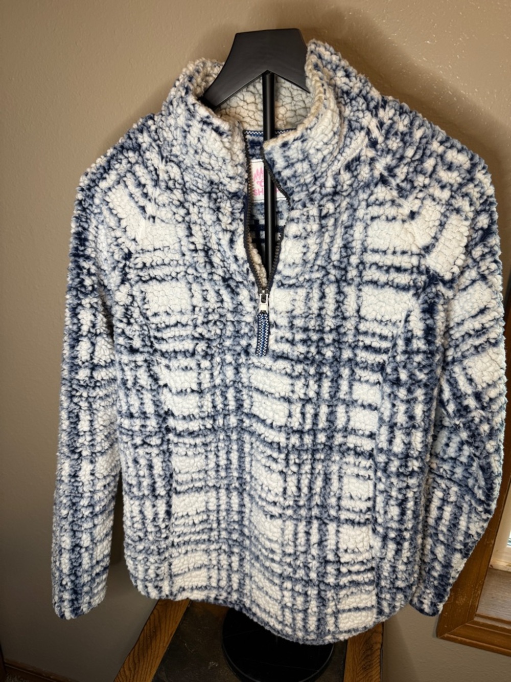 Women’s Cozy Sherpa Plaid Half-Zip Jacket - White & Navy